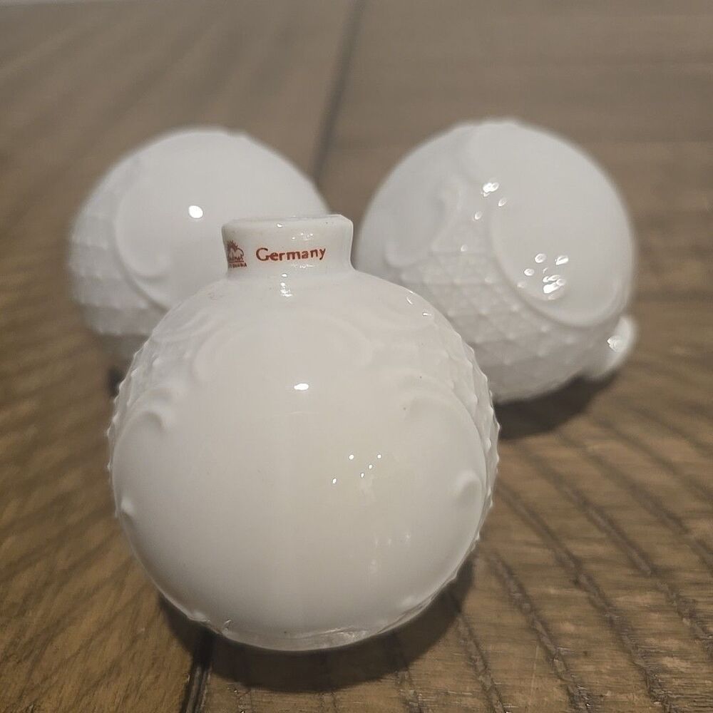 3 Lindner Bavarian Porcelain White Milkglass Christmas Ornaments Balls Germany